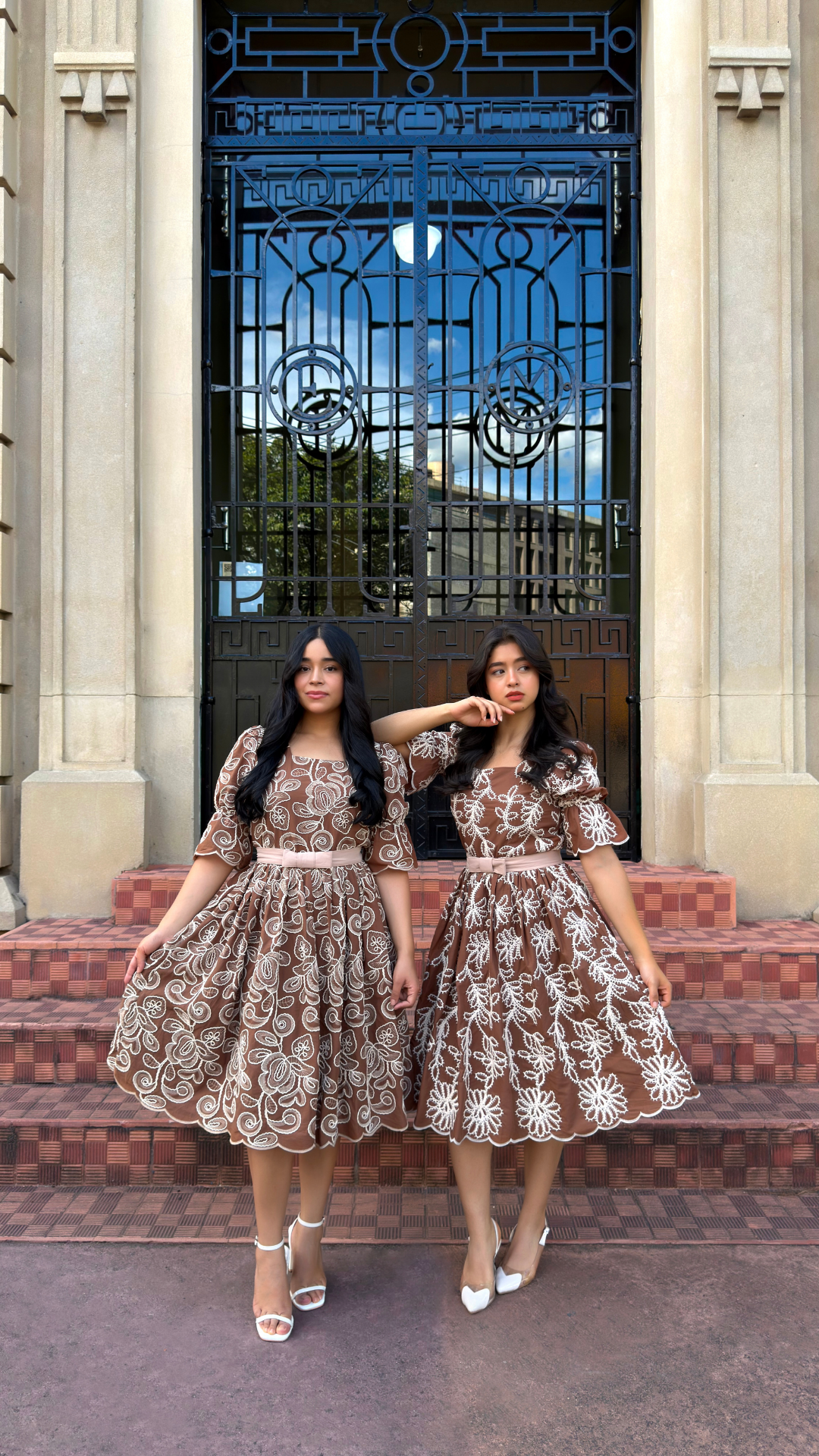VESTIDO PIA COLECCIÓN BORDADOS