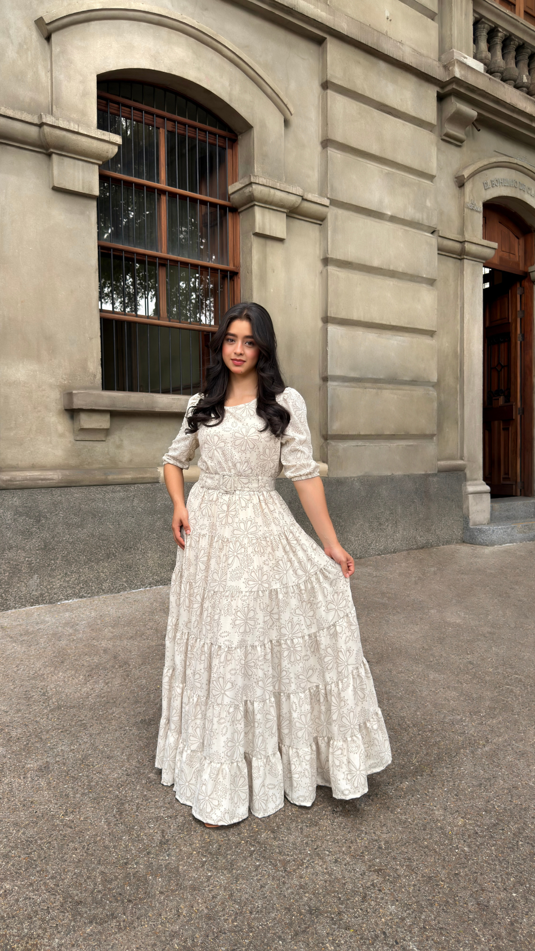 VESTIDO BEIGE GARDEN