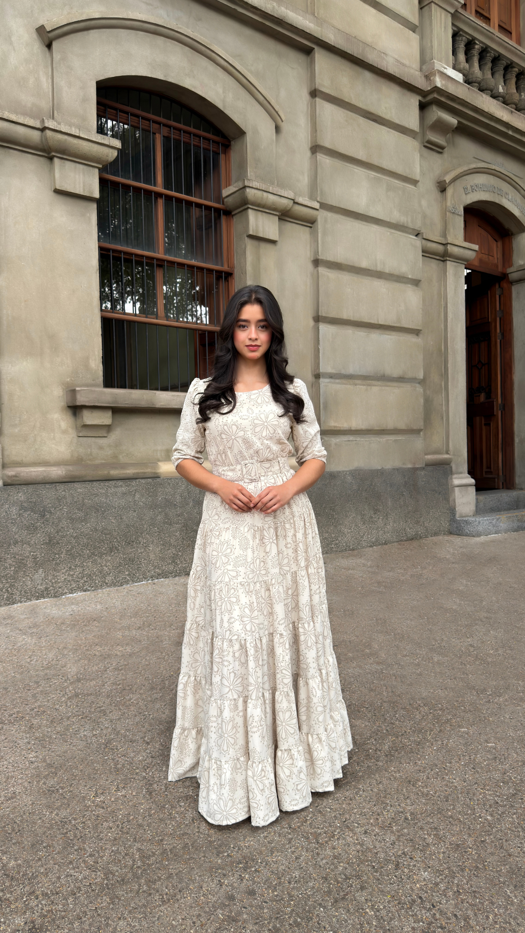 VESTIDO BEIGE GARDEN